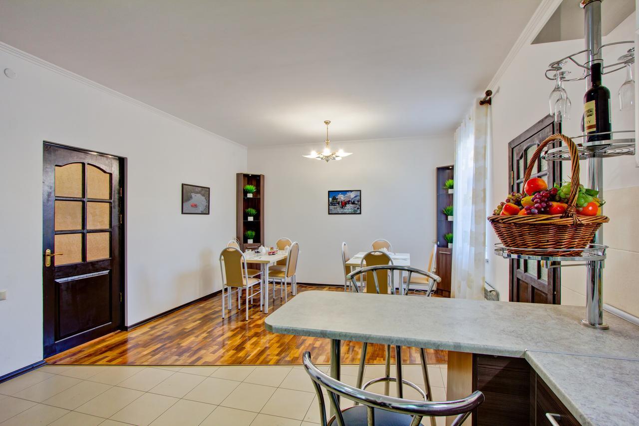 בישקק Centre Hostel מראה חיצוני תמונה